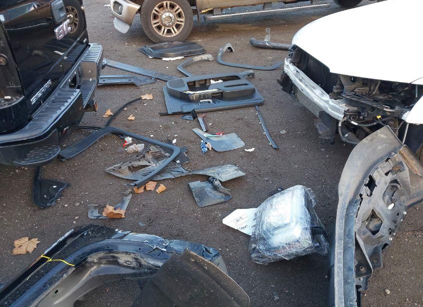 Photo 18 of 2017 Gmc Sierra 1500 SLE (VIN 3GTU2MEC6HG498945)