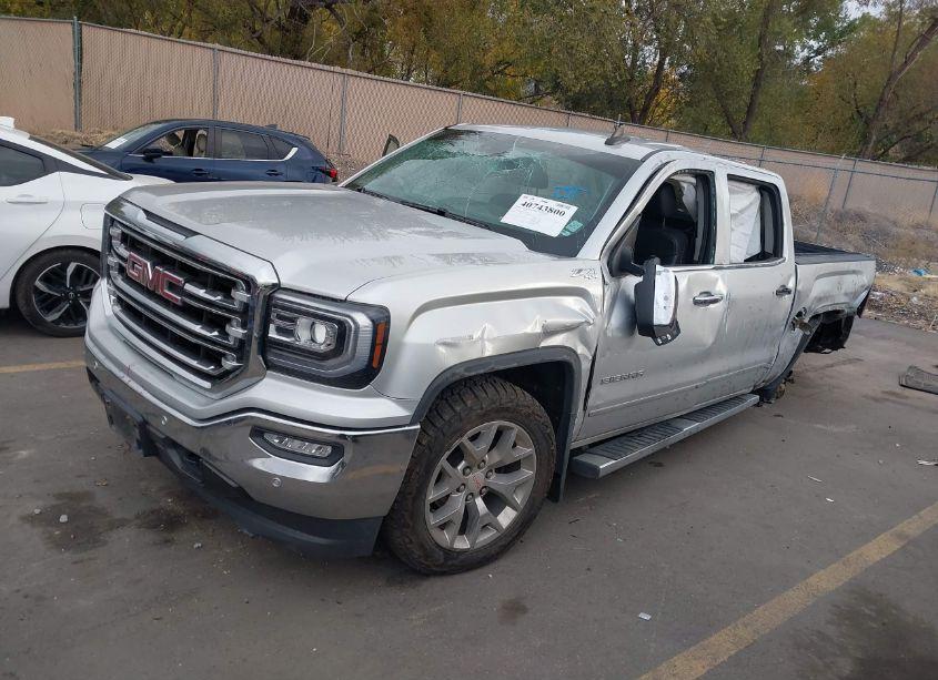 Photo 2 of 2018 Gmc Sierra 1500 SLT (VIN 3GTU2NEC1JG319769)