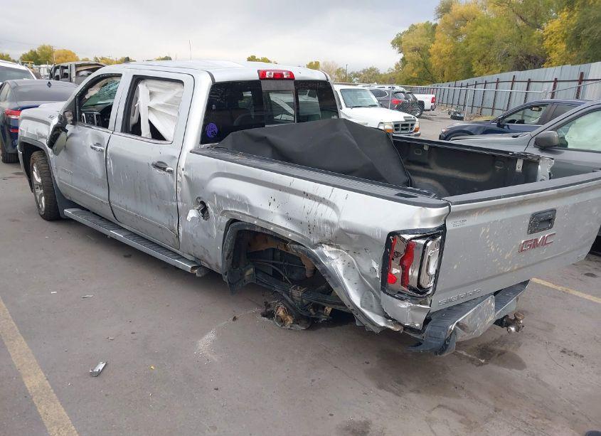 Photo 3 of 2018 Gmc Sierra 1500 SLT (VIN 3GTU2NEC1JG319769)
