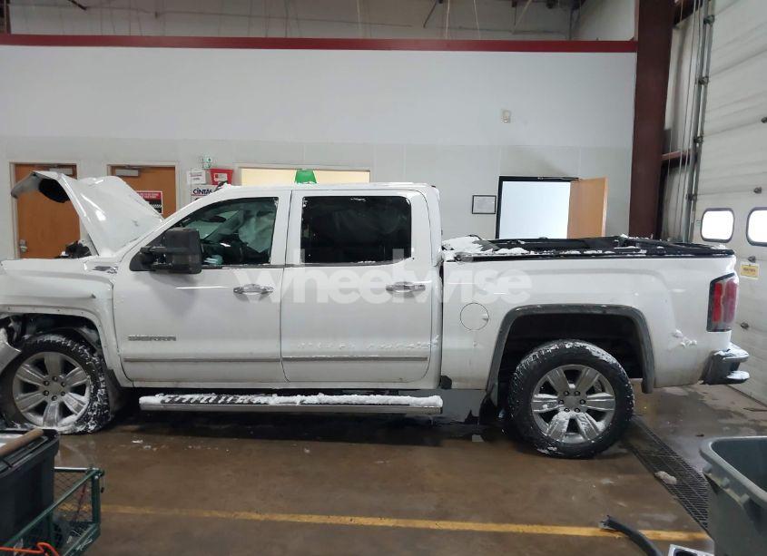 Photo 14 of 2018 Gmc Sierra 1500 SLT (VIN 3GTU2NEC1JG369765)
