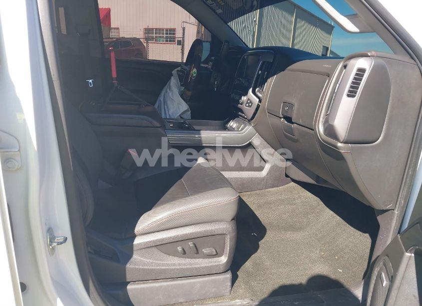 Photo 5 of 2017 Gmc Sierra 1500 SLT (VIN 3GTU2NEC5HG292988)