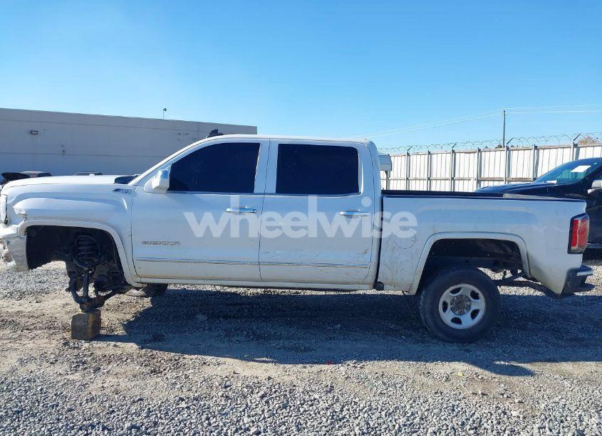 Photo 14 of 2018 Gmc Sierra 1500 SLT (VIN 3GTU2NEC8JG396929)