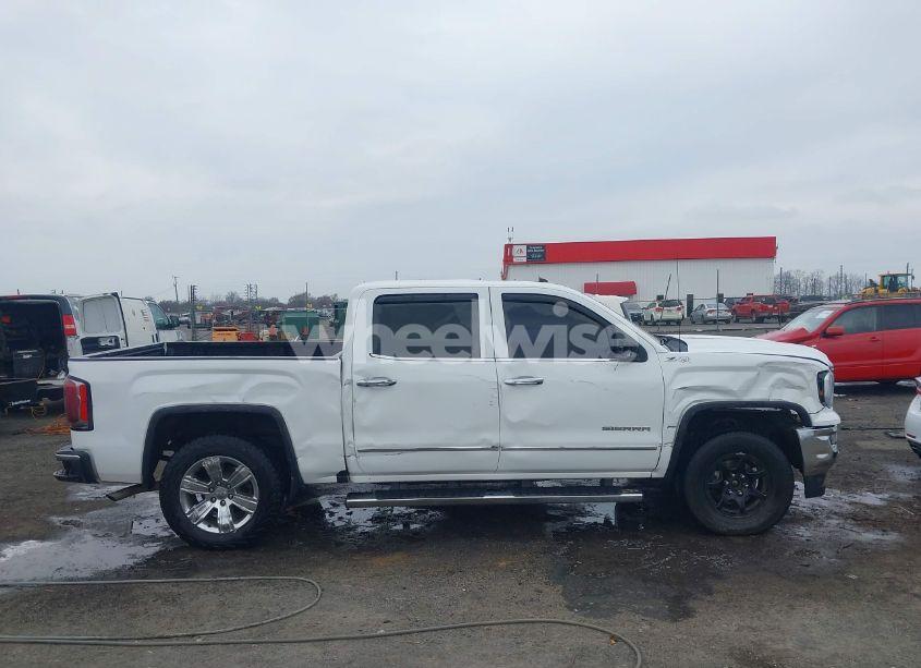 Photo 13 of 2018 Gmc Sierra 1500 SLT (VIN 3GTU2NECXJG159343)