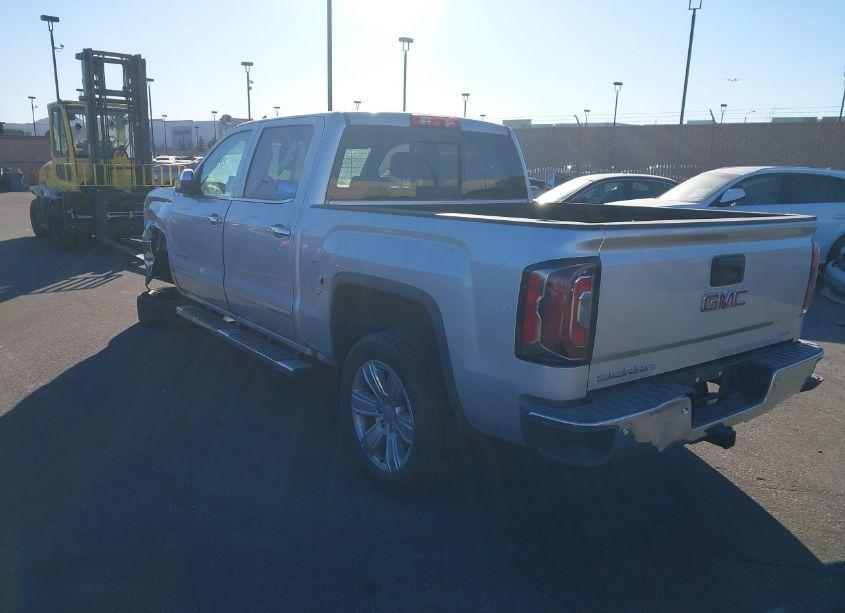 Photo 3 of 2018 Gmc Sierra 1500 SLT (VIN 3GTU2NEJ6JG282555)