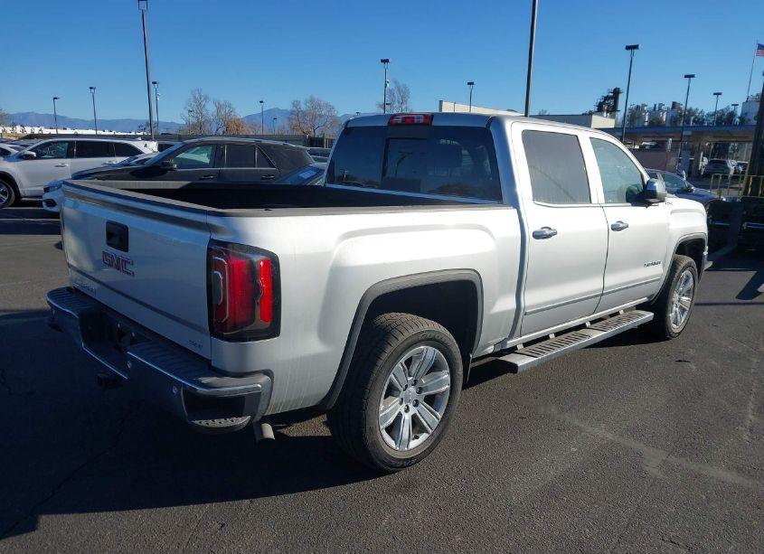 Photo 4 of 2018 Gmc Sierra 1500 SLT (VIN 3GTU2NEJ6JG282555)