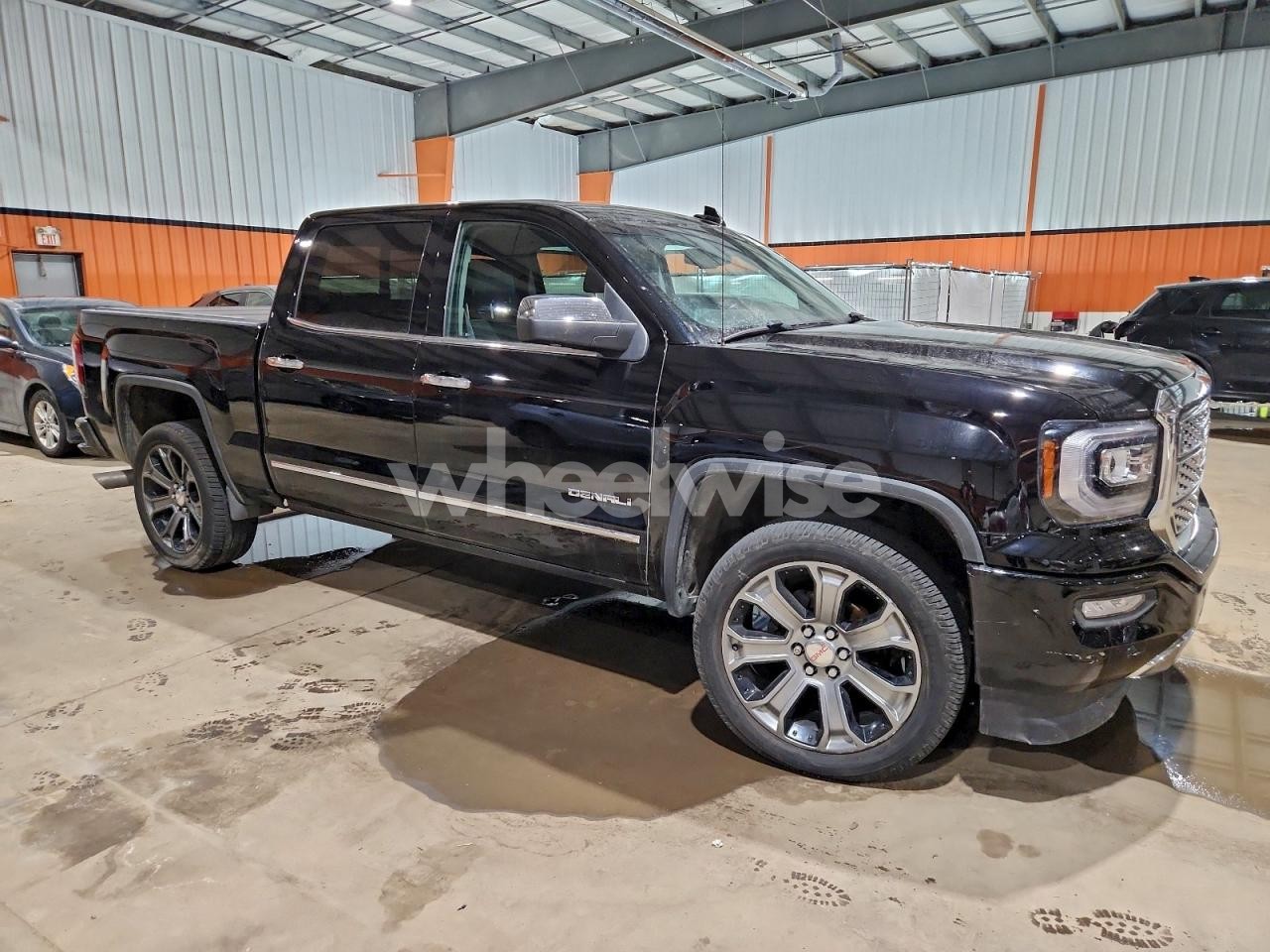 Photo 4 of 2017 GMC SIERRA K1500 DENALI (VIN 3GTU2PEC9HG318925)