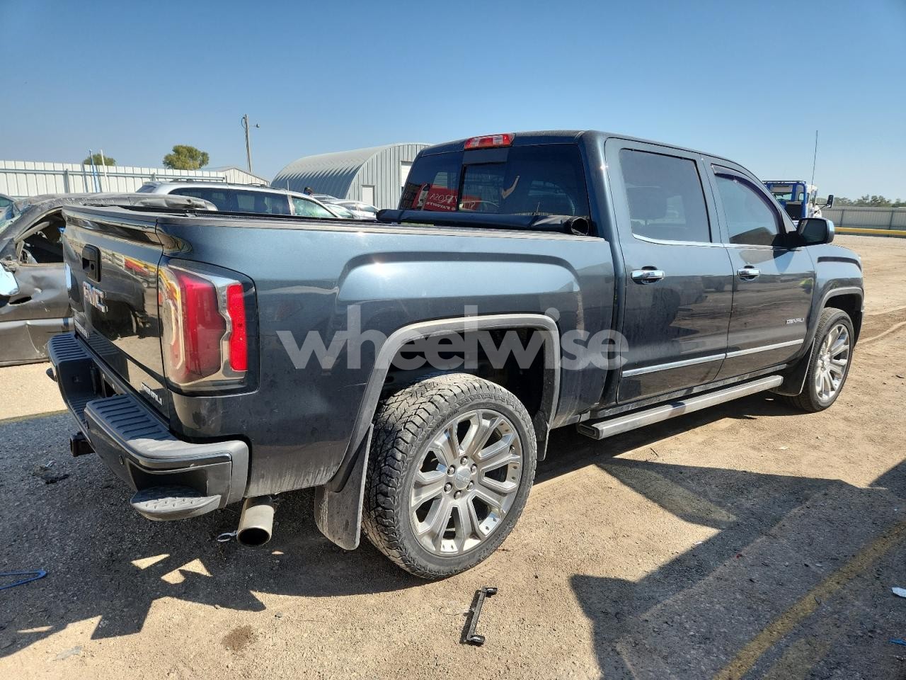 Photo 3 of 2017 GMC SIERRA K1500 DENALI (VIN 3GTU2PEJ1HG446073)