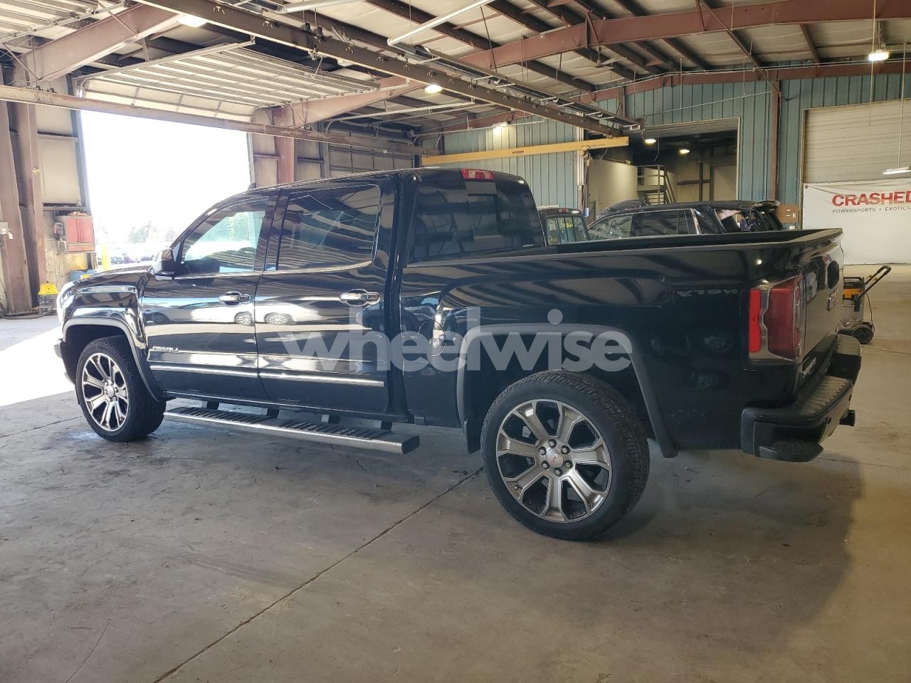 Photo 2 of 2017 GMC SIERRA K1500 DENALI N/A (VIN 3GTU2PEJ6HG469932)