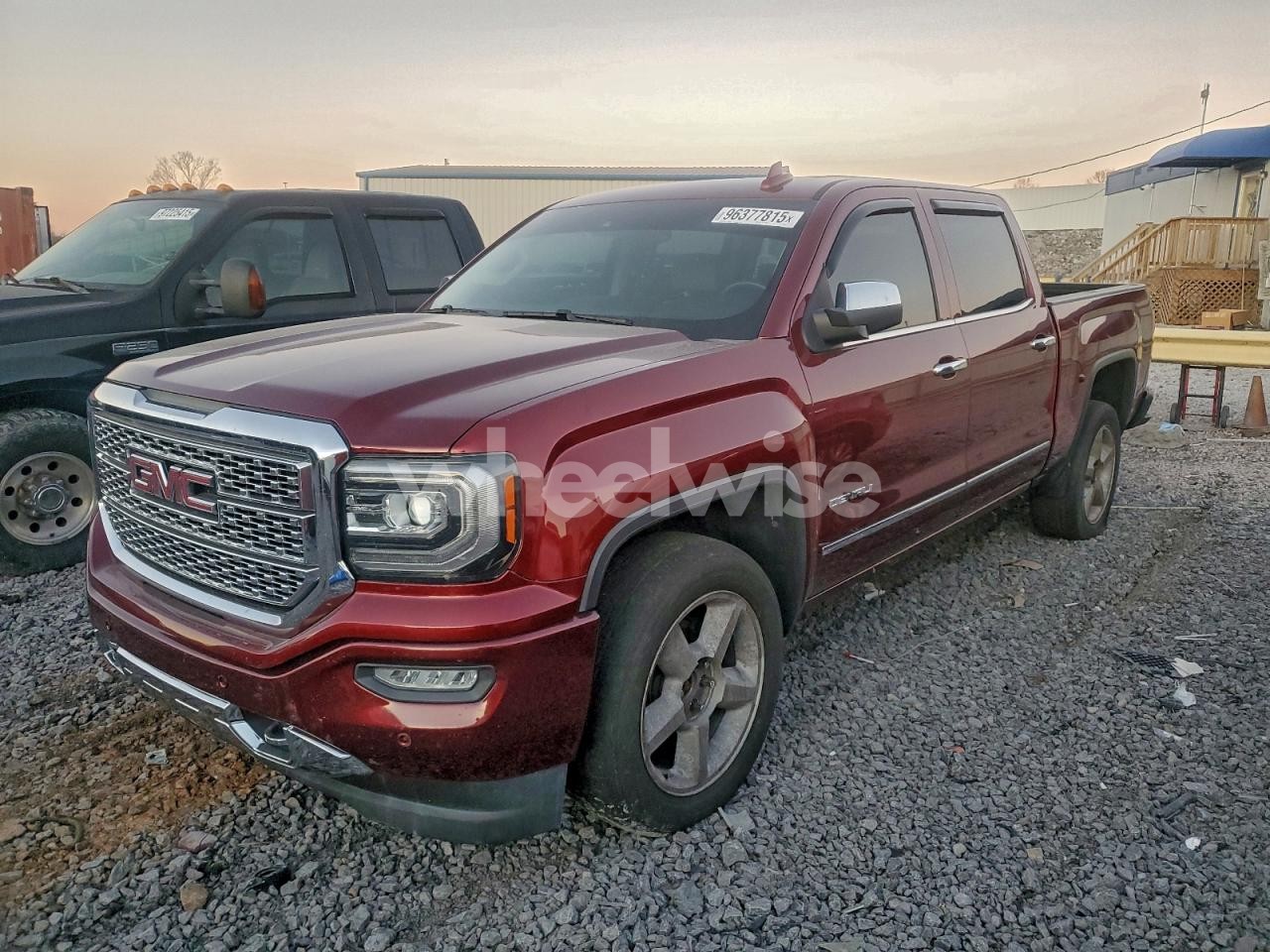 2017 GMC SIERRA K1500 DENALI (VIN 3GTU2PEJ7HG318937) main photo