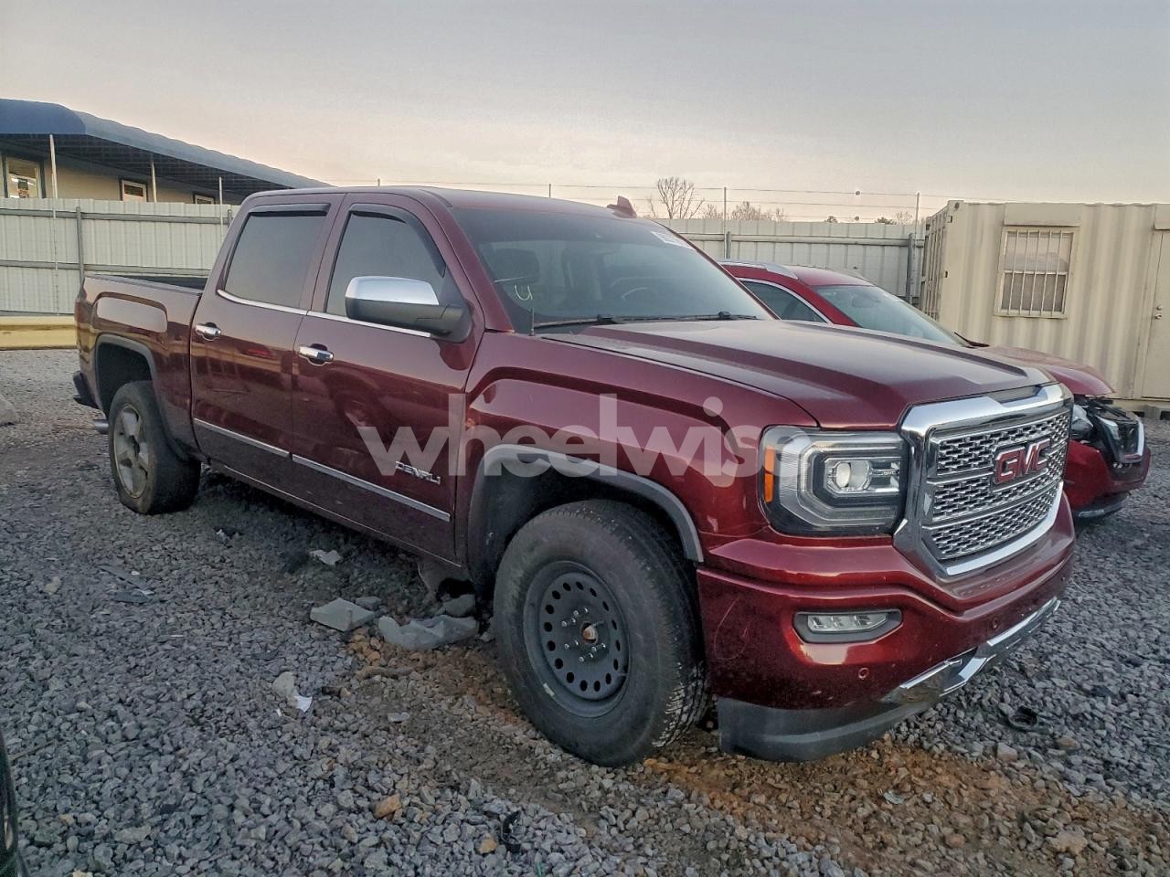 Photo 4 of 2017 GMC SIERRA K1500 DENALI (VIN 3GTU2PEJ7HG318937)