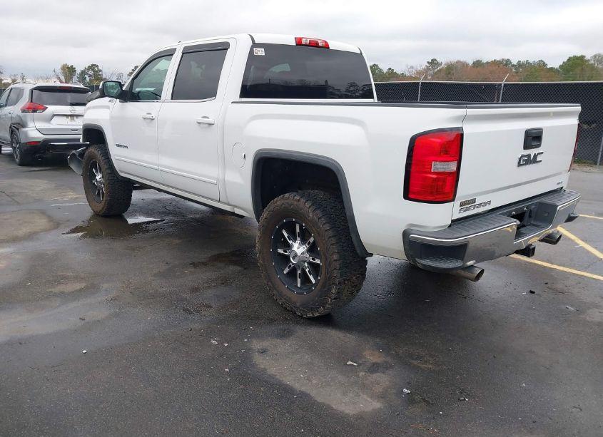 Photo 3 of 2015 Gmc Sierra 1500 SLE (VIN 3GTU2UEC5FG107197)