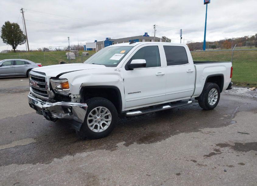 Photo 2 of 2015 Gmc Sierra 1500 SLE (VIN 3GTU2UEC7FG215899)