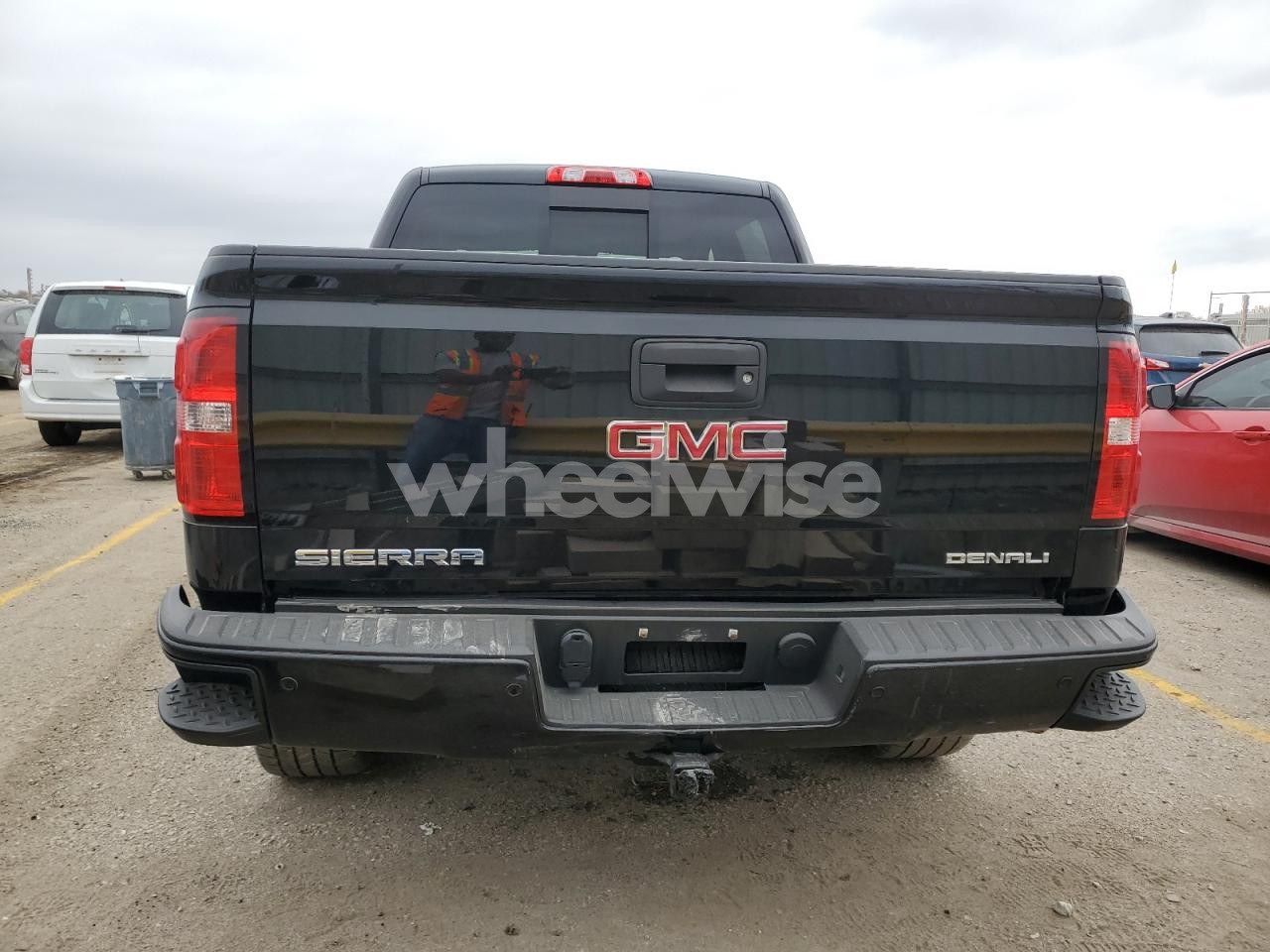 Photo 6 of 2015 GMC SIERRA K1500 DENALI (VIN 3GTU2WEJ3FG328145)