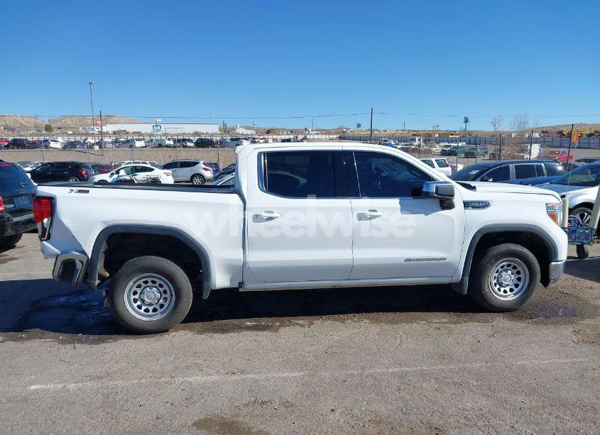 Photo 13 of 2020 Gmc Sierra 1500 4WD SHORT BOX SLE (VIN 3GTU9BED0LG210421)