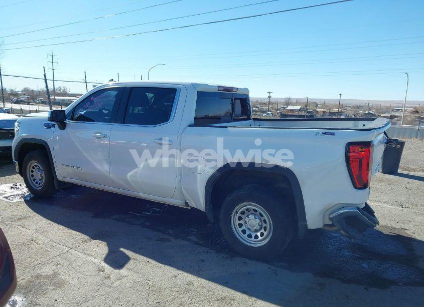 Photo 14 of 2020 Gmc Sierra 1500 4WD SHORT BOX SLE (VIN 3GTU9BED0LG210421)