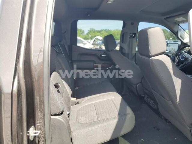 Photo 13 of 2021 GMC SIERRA K1500 SLE (VIN 3GTU9BED5MG123969)