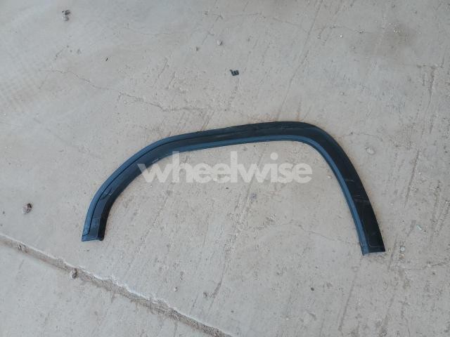 Photo 5 of 2020 GMC SIERRA K1500 SLT (VIN 3GTU9DED1LG119878)