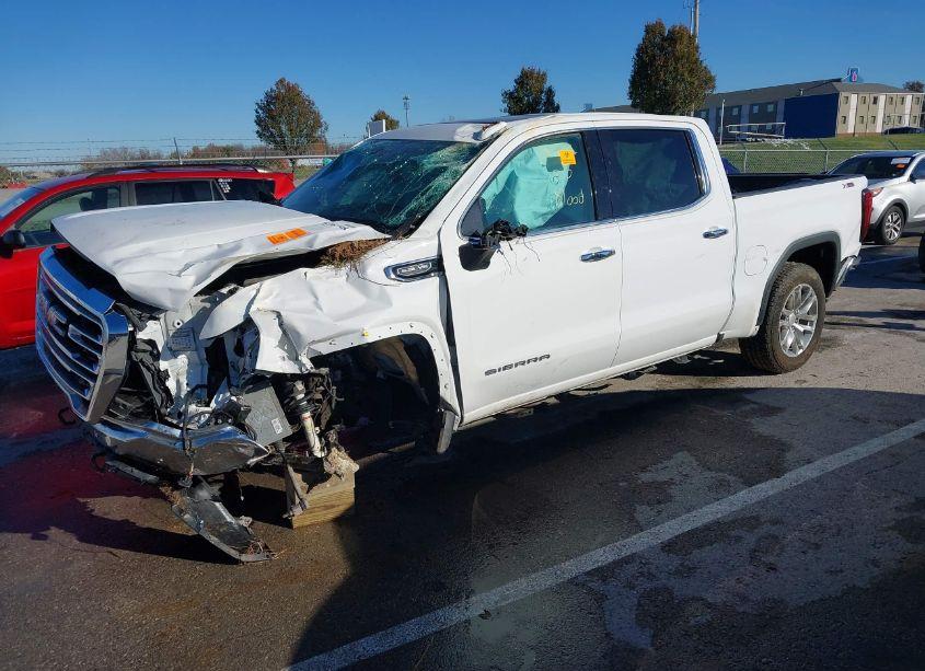 Photo 2 of 2019 Gmc Sierra 1500 SLT (VIN 3GTU9DED2KG236559)