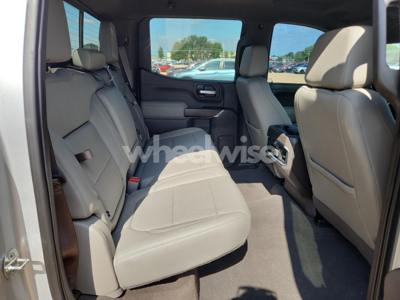 Photo 10 of 2019 GMC SIERRA K1500 SLT (VIN 3GTU9DED5KG140537)