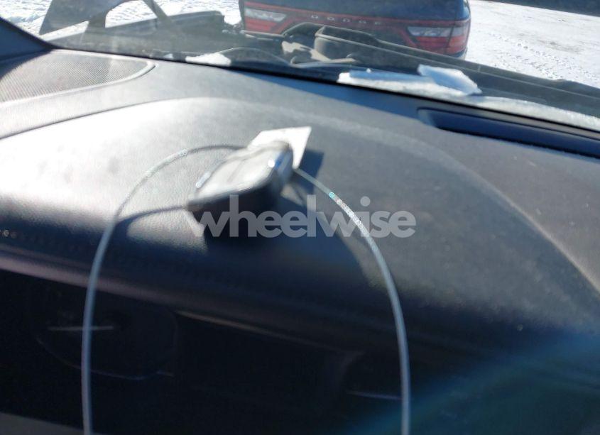 Photo 11 of 2019 Gmc Sierra 1500 SLT (VIN 3GTU9DED9KG277755)