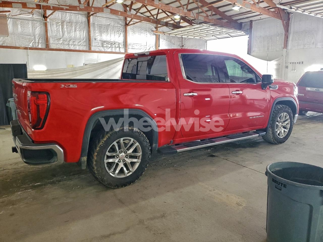 Photo 3 of 2019 GMC SIERRA K1500 SLT (VIN 3GTU9DEL7KG160926)