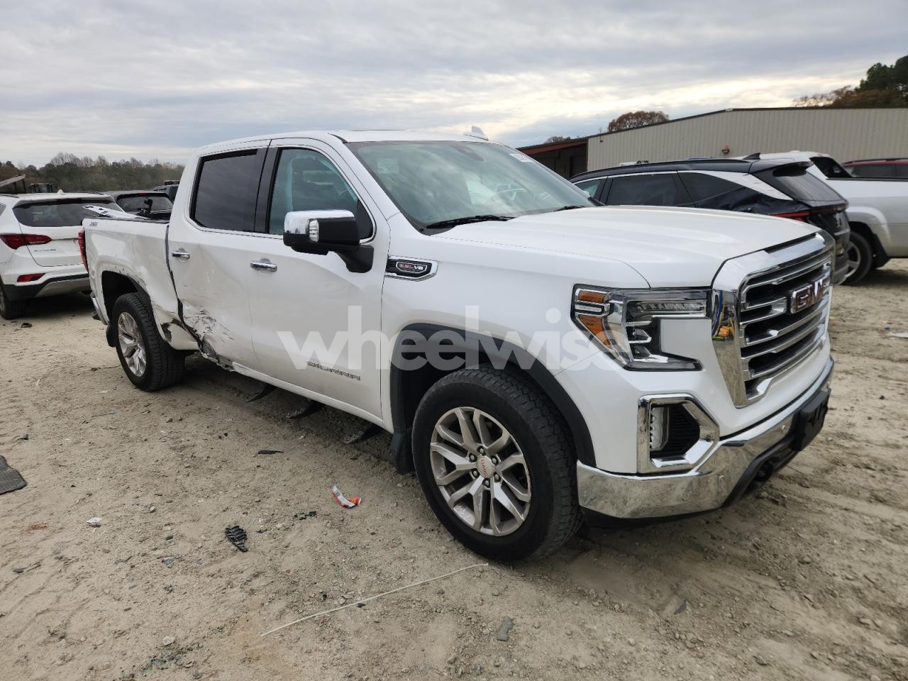Photo 4 of 2020 GMC SIERRA K1500 SLT (VIN 3GTU9DEL9LG110353)