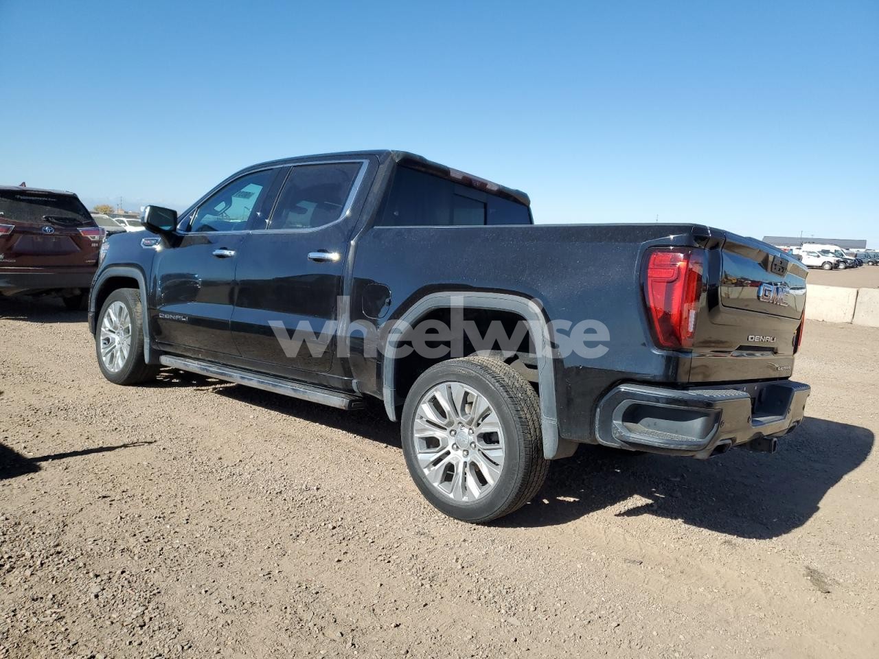 Photo 2 of 2021 GMC SIERRA K1500 DENALI (VIN 3GTU9FEL8MG317586)
