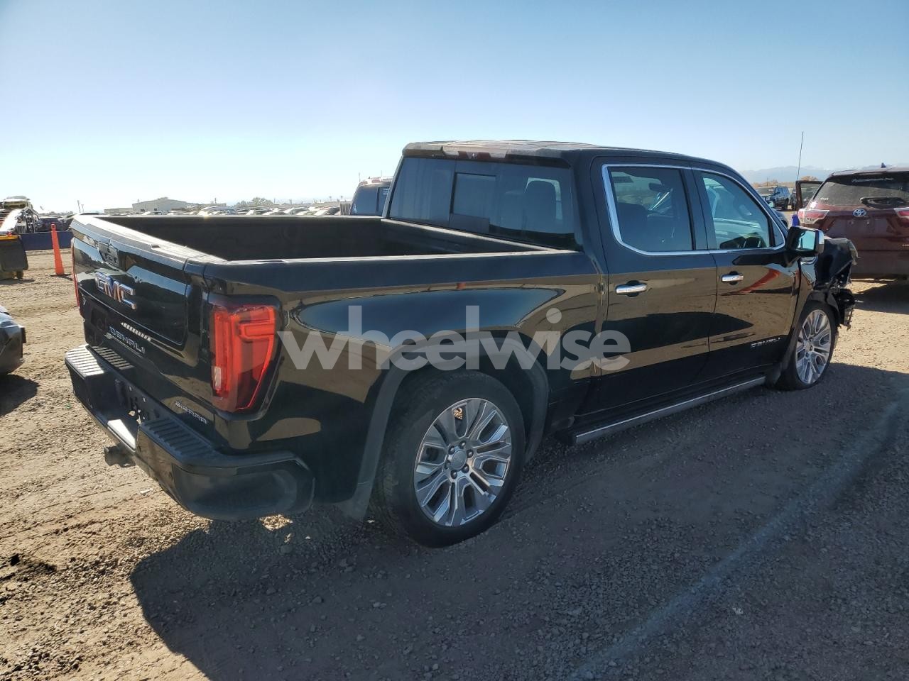 Photo 3 of 2021 GMC SIERRA K1500 DENALI (VIN 3GTU9FEL8MG317586)
