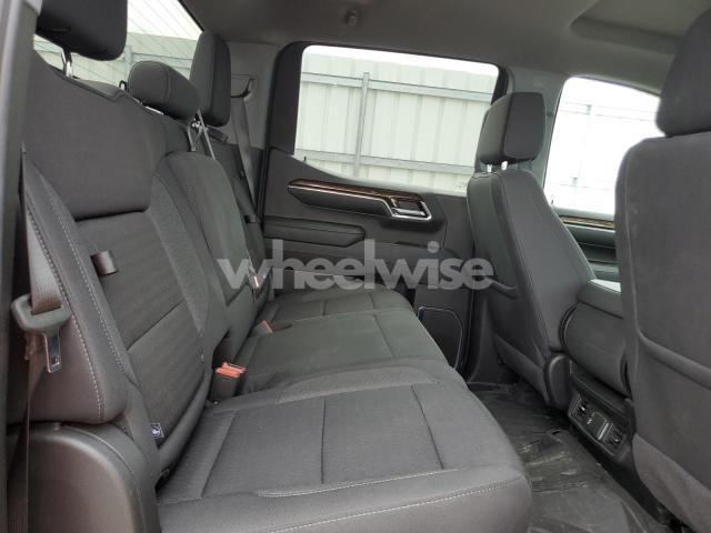 Photo 3 of 2024 GMC SIERRA K1500 ELEVATION (VIN 3GTUUCED0RG309544)