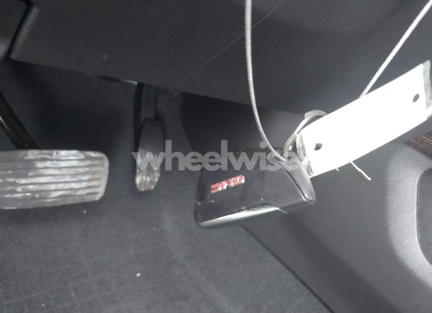 Photo 11 of 2024 Gmc Sierra 1500 4WD SHORT BOX ELEVATION WITH 3SB (VIN 3GTUUCED2RG424369)