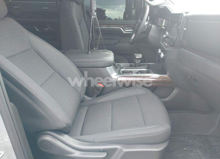 Photo 5 of 2024 Gmc Sierra 1500 4WD SHORT BOX ELEVATION WITH 3SB (VIN 3GTUUCED2RG424369)