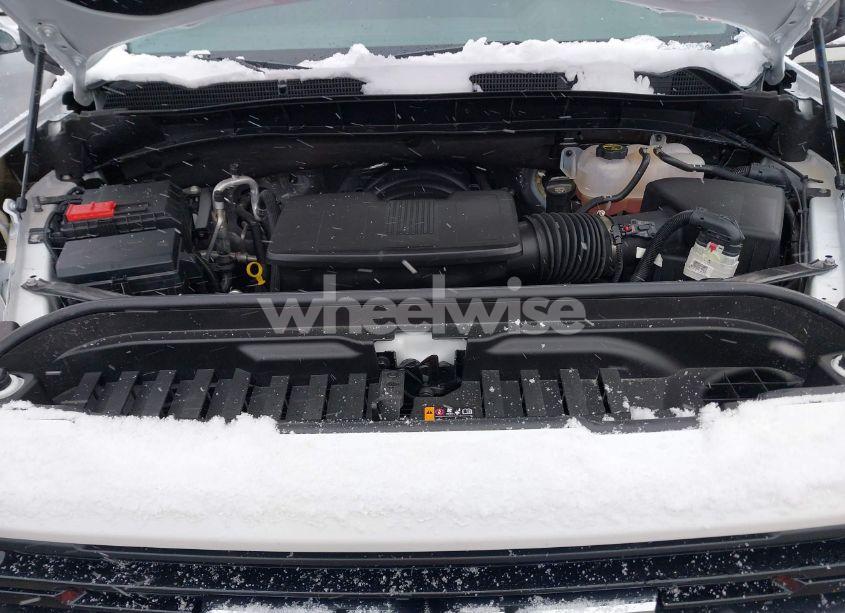 Photo 10 of 2024 Gmc Sierra 1500 4WD SHORT BOX ELEVATION WITH 3SB (VIN 3GTUUCED9RG384923)