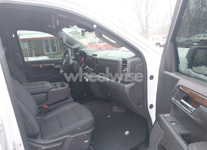 Photo 5 of 2024 Gmc Sierra 1500 4WD SHORT BOX ELEVATION WITH 3SB (VIN 3GTUUCED9RG384923)