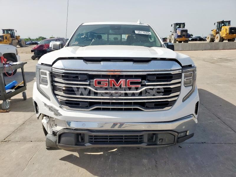 2024 GMC SIERRA K1500 SLT (VIN 3GTUUDE88RG266953) main photo