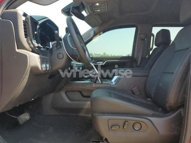 Photo 10 of 2025 GMC SIERRA K1500 SLT (VIN 3GTUUDE89SG228685)