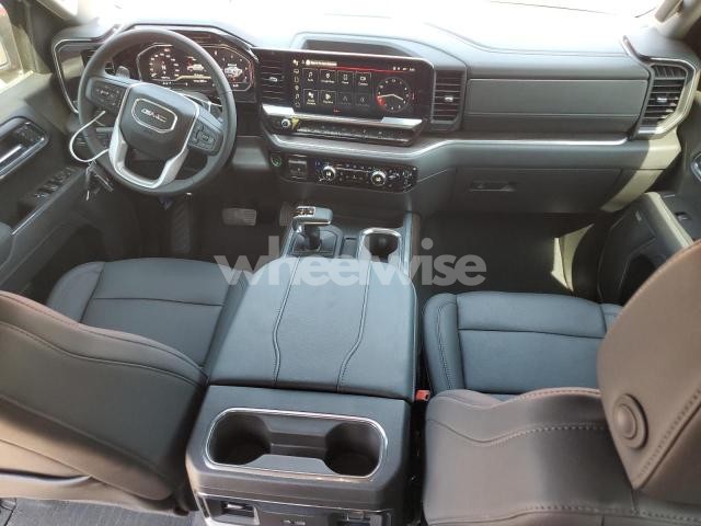 Photo 12 of 2025 GMC SIERRA K1500 SLT (VIN 3GTUUDE89SG228685)