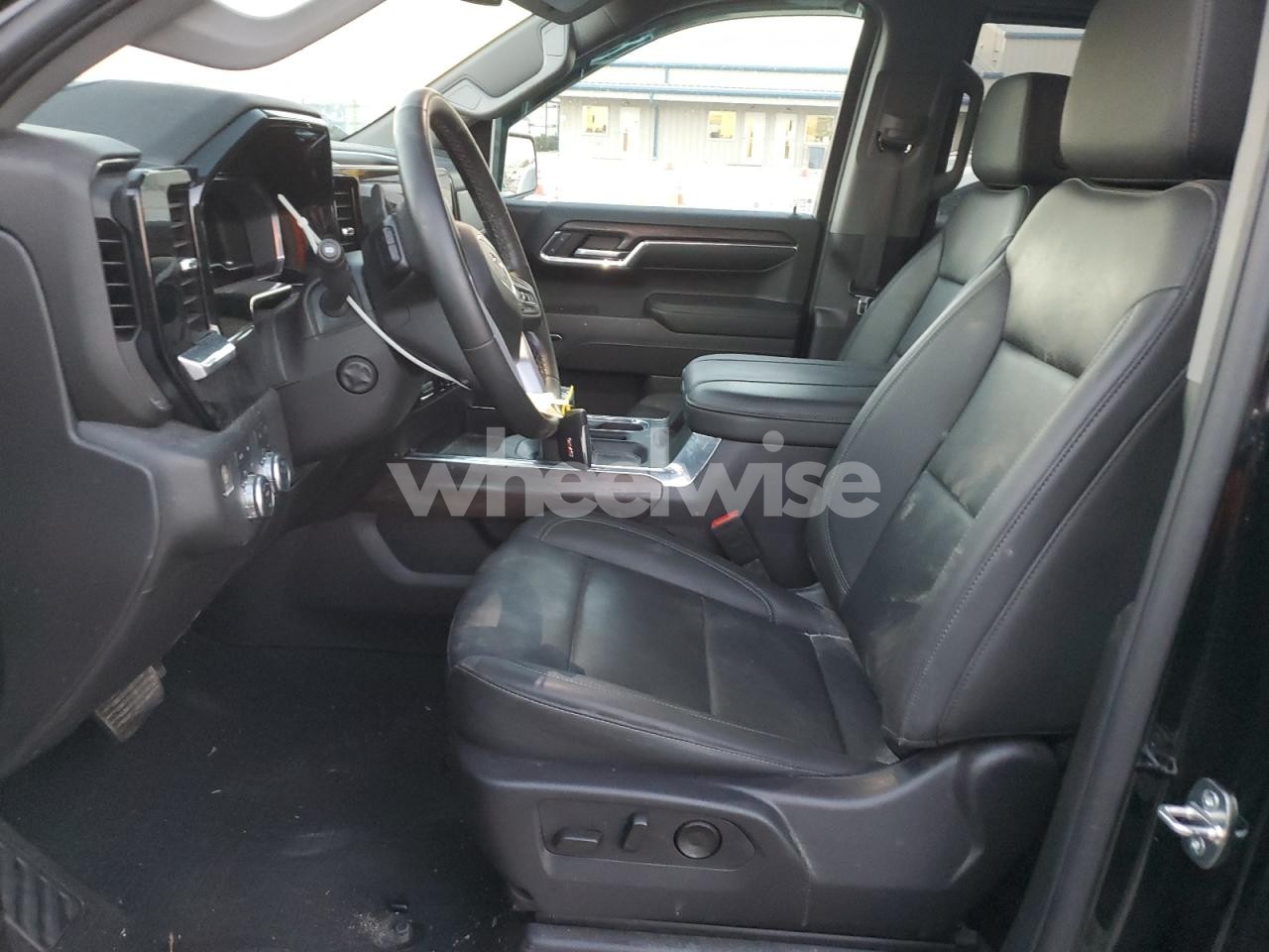 Photo 7 of 2024 GMC SIERRA K1500 SLT (VIN 3GTUUDED0RG402649)