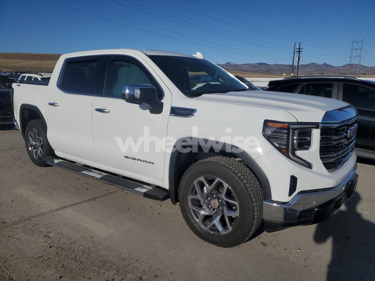 Photo 4 of 2024 GMC SIERRA K1500 SLT (VIN 3GTUUDED1RG350691)