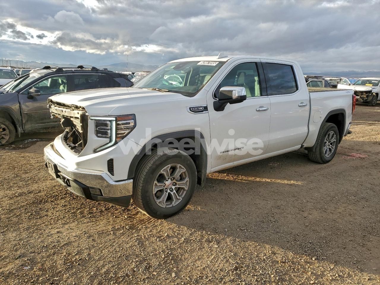 2025 GMC SIERRA K1500 SLT (VIN 3GTUUDED4SG189680) main photo