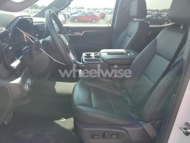 2025 GMC SIERRA K1500 SLT (VIN 3GTUUDED6SG205135) main photo