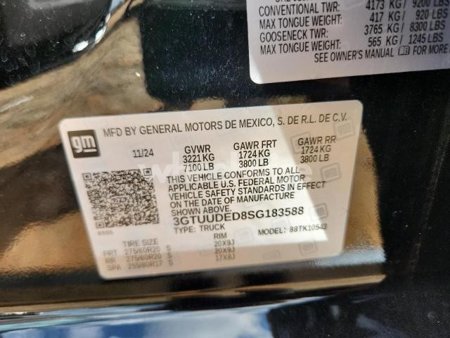 Photo 2 of 2025 GMC SIERRA K1500 SLT (VIN 3GTUUDED8SG183588)