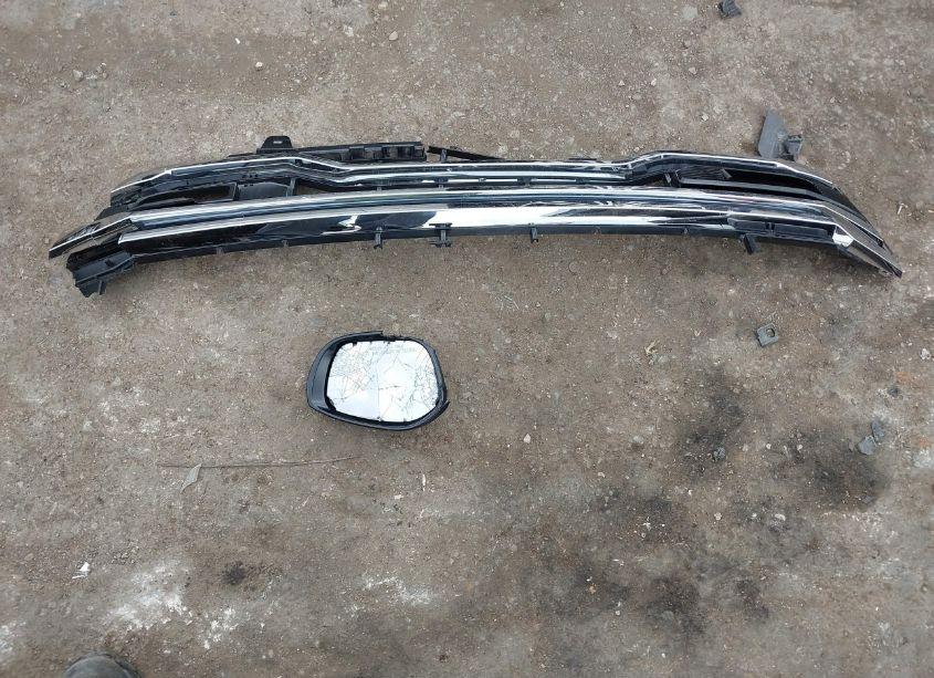 Photo 12 of 2024 Gmc Sierra 1500 4WD SHORT BOX SLT (VIN 3GTUUDEDXRG420138)