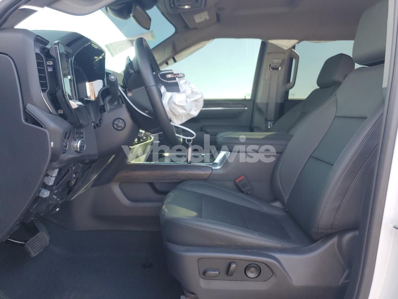 Photo 7 of 2025 GMC SIERRA K1500 SLT (VIN 3GTUUDEDXSG166615)