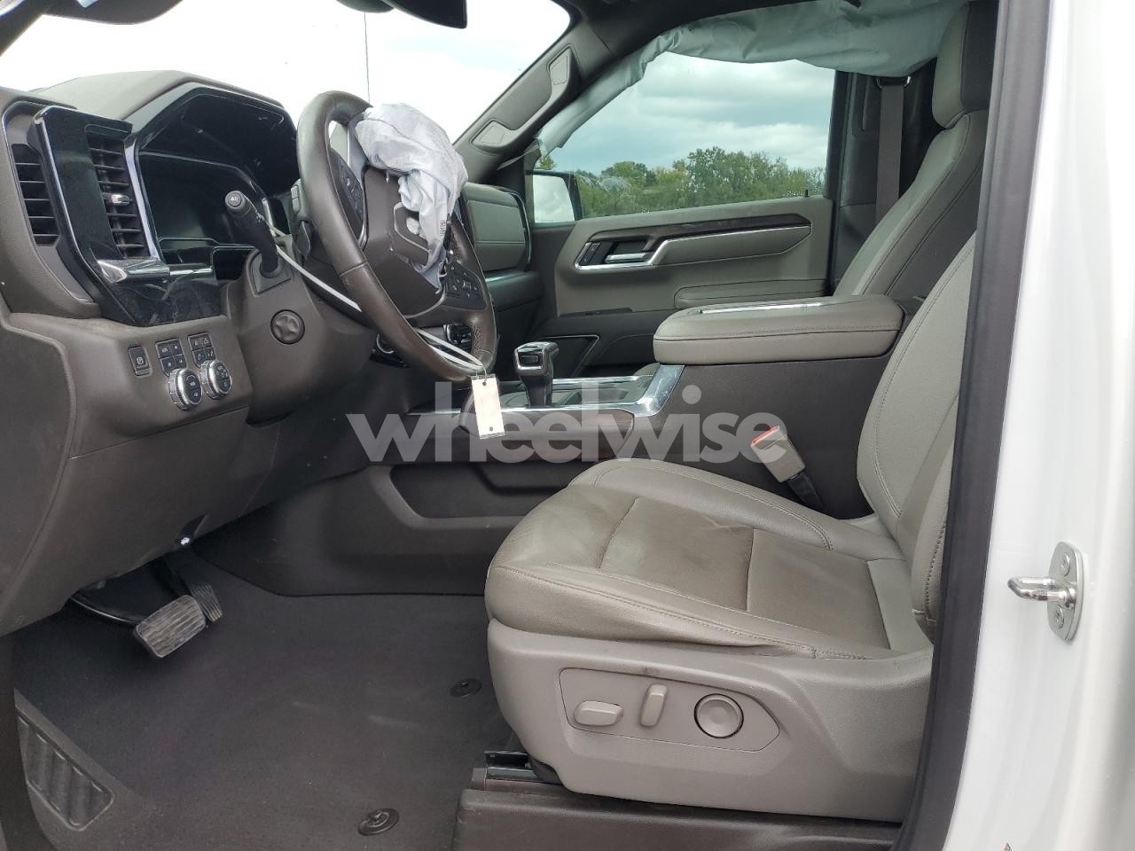 Photo 7 of 2022 GMC SIERRA K1500 SLT (VIN 3GTUUDET1NG530934)