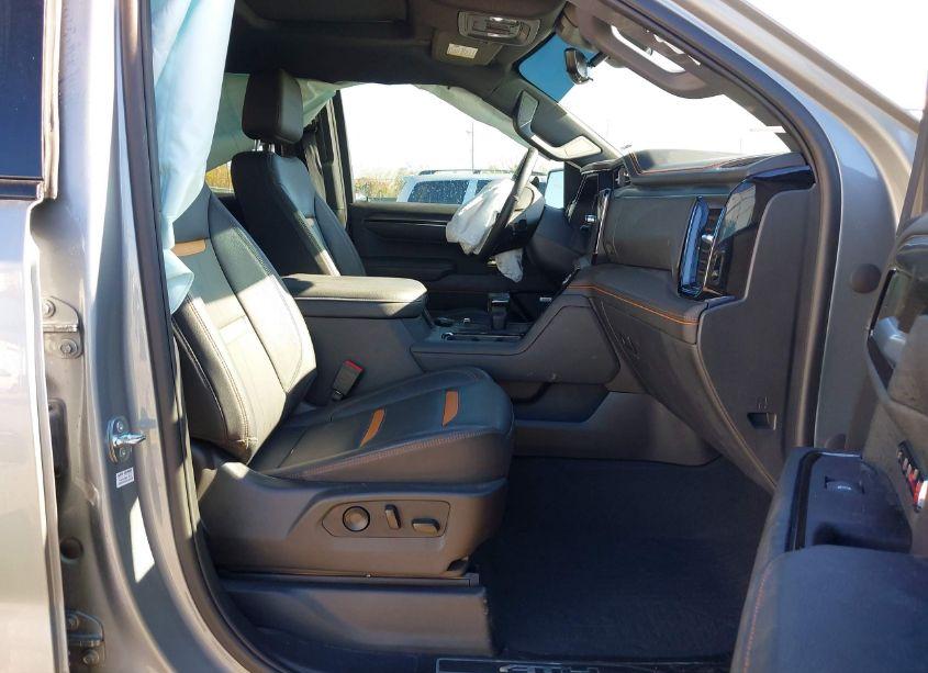 Photo 5 of 2023 Gmc Sierra 1500 4WD SHORT BOX AT4 (VIN 3GTUUEE84PG222337)