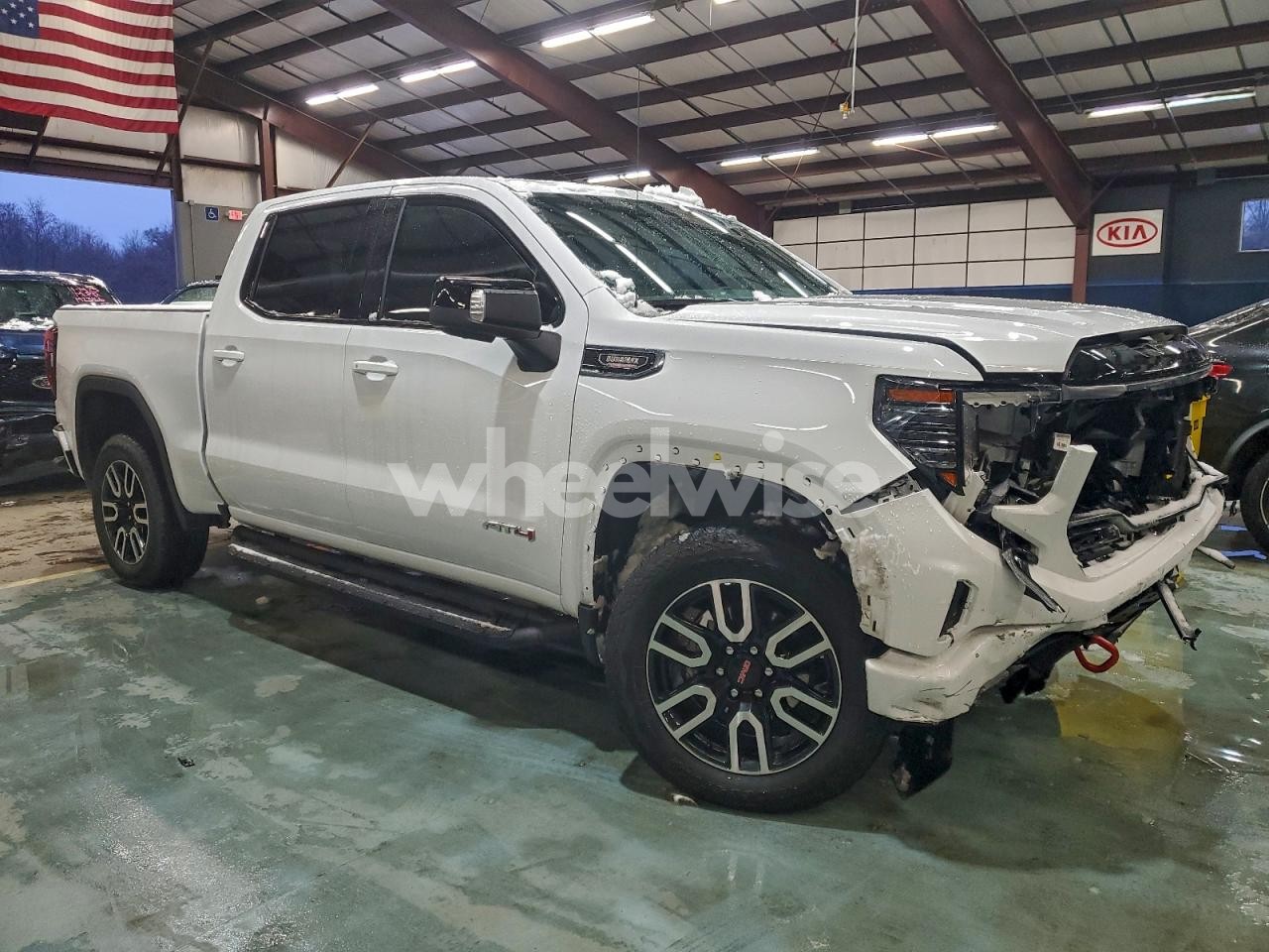 Photo 4 of 2025 GMC SIERRA K1500 AT4 (VIN 3GTUUEE8XSG238308)