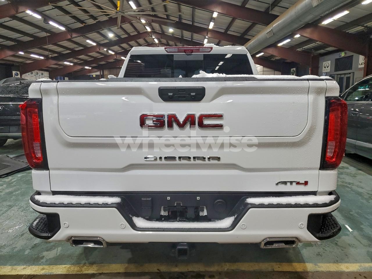 Photo 6 of 2025 GMC SIERRA K1500 AT4 (VIN 3GTUUEE8XSG238308)