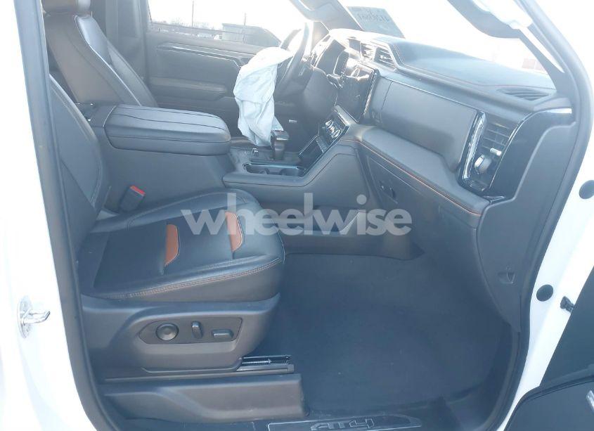 Photo 5 of 2023 Gmc Sierra 1500 4WD SHORT BOX AT4 (VIN 3GTUUEEL6PG113821)