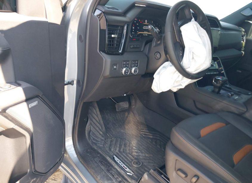 Photo 5 of 2024 Gmc Sierra 1500 4WD SHORT BOX AT4 (VIN 3GTUUEEL8RG414996)