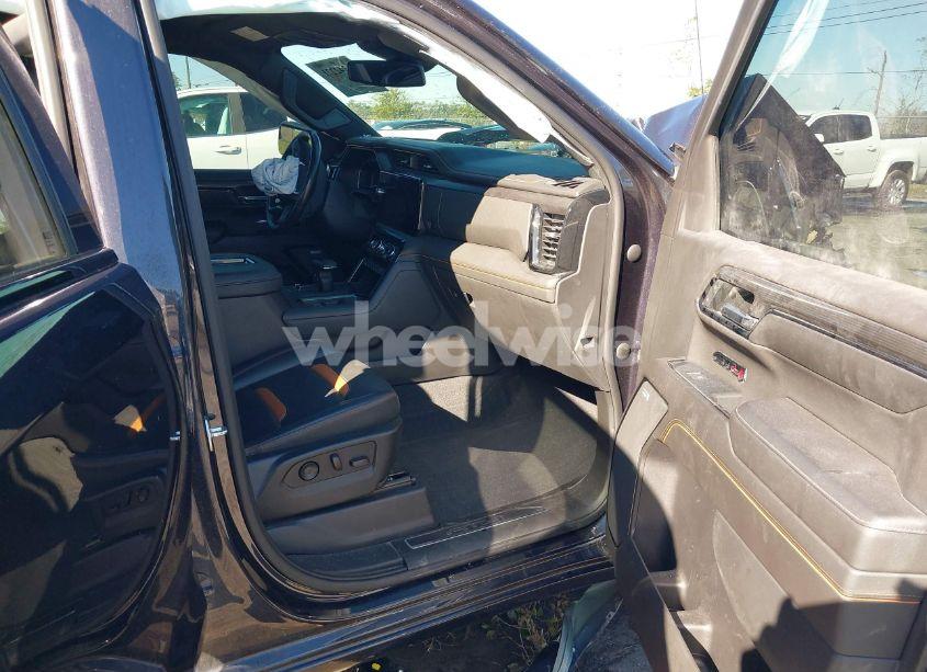 Photo 5 of 2022 Gmc Sierra 1500 4WD STANDARD BOX AT4 (VIN 3GTUUEET6NG545354)